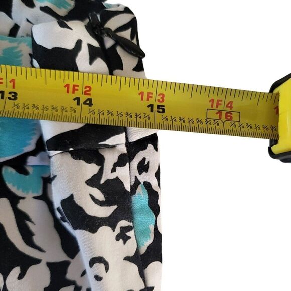 Cato Floral Black Blue White Pencil Ruffle Back Skirt Size 8 - Picture 6 of 7